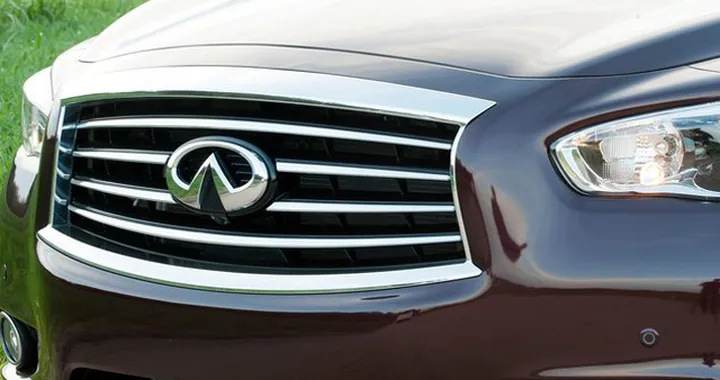Infiniti QX30: in produzione nel 2015