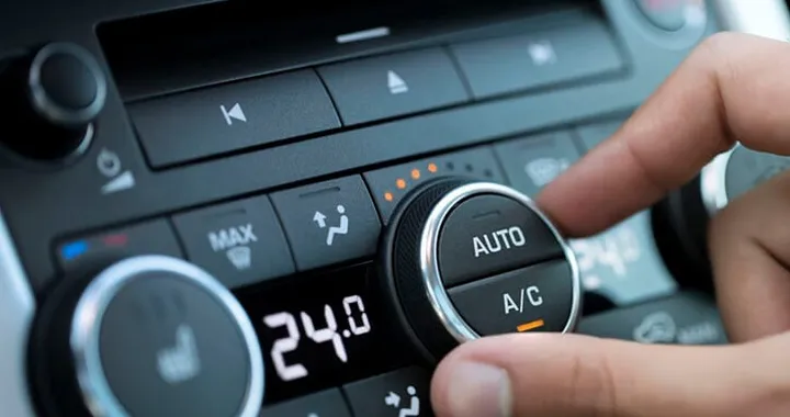 Manutenzione del climatizzatore auto per l'estate