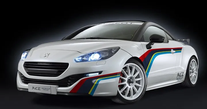 Peugeot RCZ Racing Cup Replica: tutta da guidare