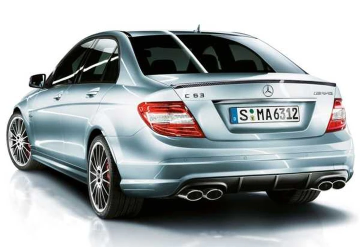 Arriva il Performance Package per la Mercedes C63 AMG