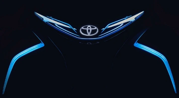 Toyota: nuova Yaris e i-TRIL Concept a Ginevra 2017