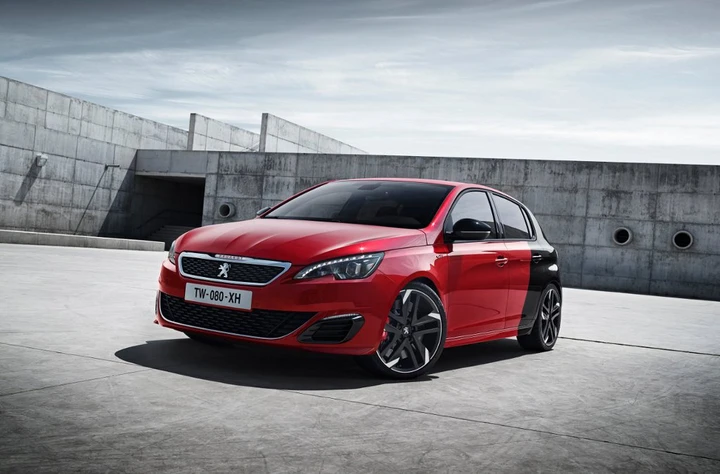 Peugeot 308 GTi: compatta dall'animo racing