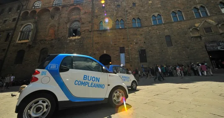Car sharing: Car2go festeggia il primo anno a Firenze