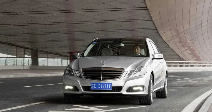 Mercedes produrrà la Classe E in Cina