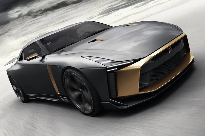 Nissan GT-R50 by Italdesign Concept 2018: immagini ufficiali