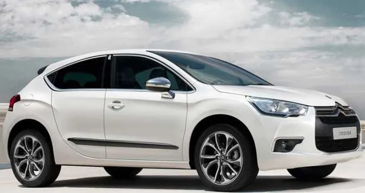 Citroen DS4 al Salone del Mobile