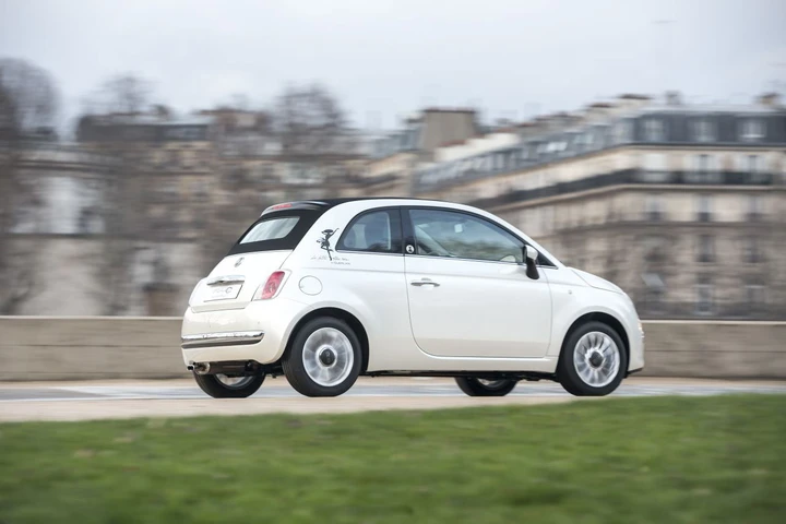 Fiat 500 La Petite Robe Noire by Guerlain: le foto ufficiali