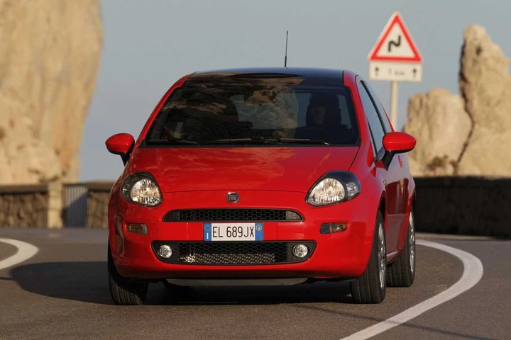 Fiat: benzina e diesel a 1 euro per 3 anni