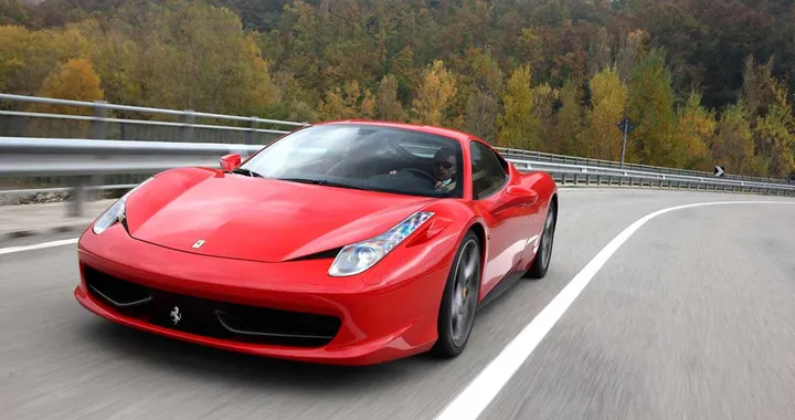 Ferrari nuova? Sette anni di assistenza gratis