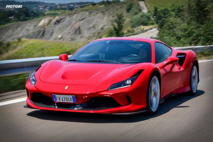 Ferrari F8 Tributo: la prova su strada