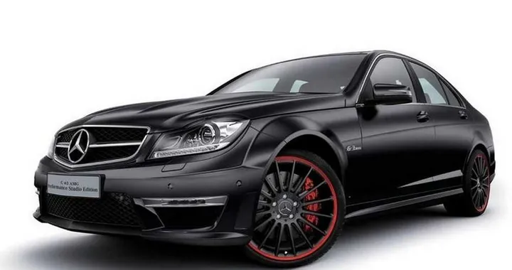 Mercedes C63 AMG Performance Studio