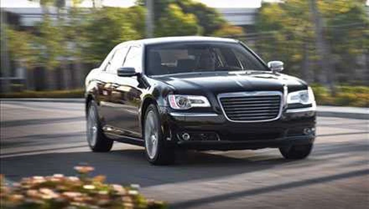 Chrysler 300C: comunicati i prezzi americani