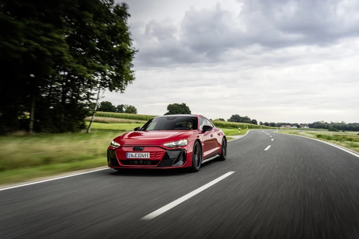 Audi Etron GT Quattro 2026: la nuova “base” che fa tremare le supercar