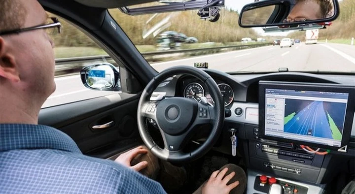 Auto guidata dal cervello, in Cina proseguono gli esperimenti