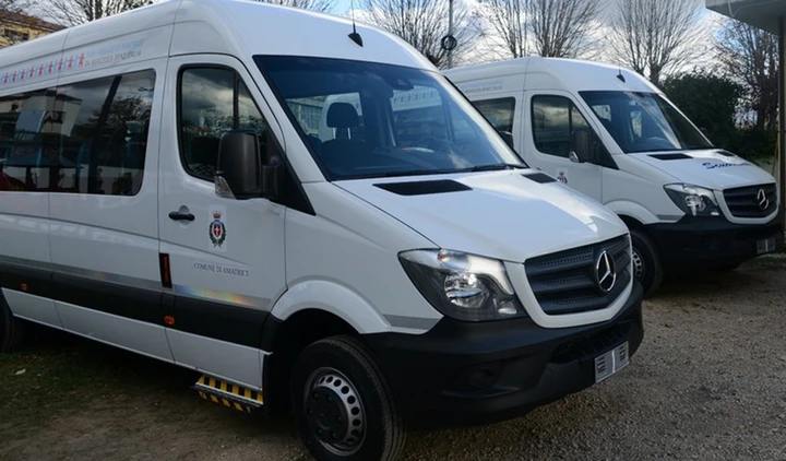 Mercedes: donati due bus e un truck ad Amatrice e Accumoli