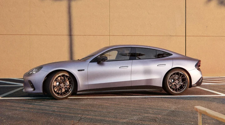 Mercedes-AMG GT 53 4-Door: debutta l'elettrica da 536 CV con sound a sei cilindri