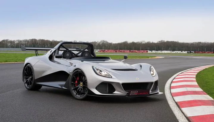 Lotus 3 Eleven: per la strada e per la pista