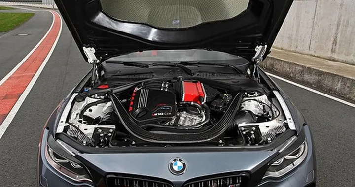 Bmw M2 CSR (9)