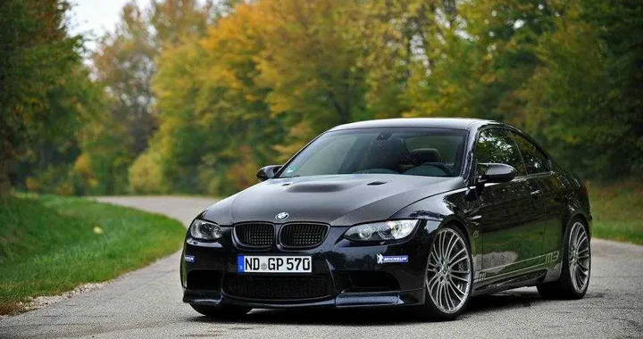 Bmw M3 G-Power: con 720 CV va a 330 km/h