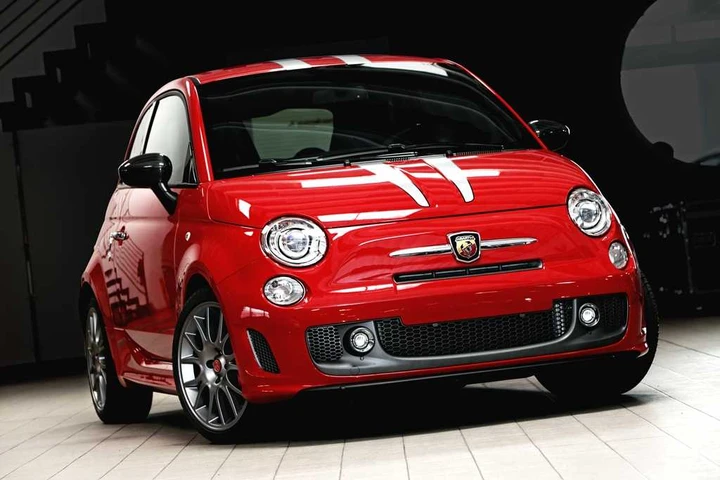 Abarth 695 Tributo Ferrari by Romeo Ferraris