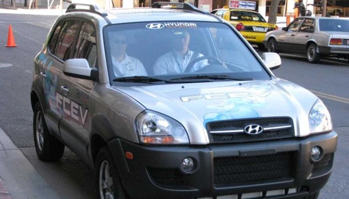 Hyundai punta sull'auto a idrogeno