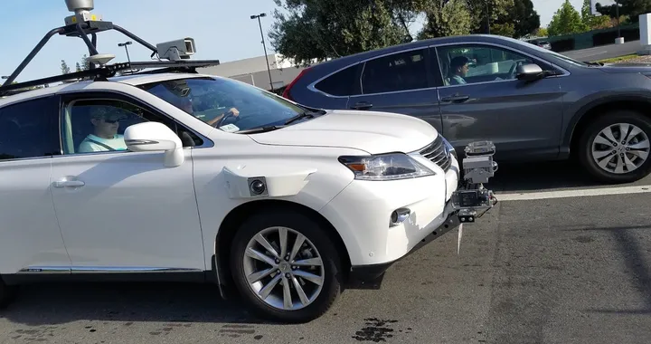 Guida autonoma: incidente per la Apple Car