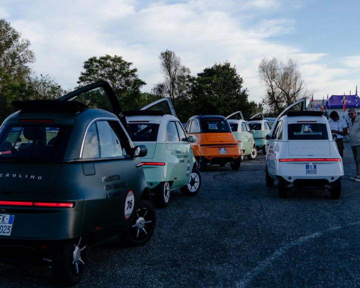 Microlino Cup: la sfida su pista che celebra prestazioni e sostenibilità della microcar del momento