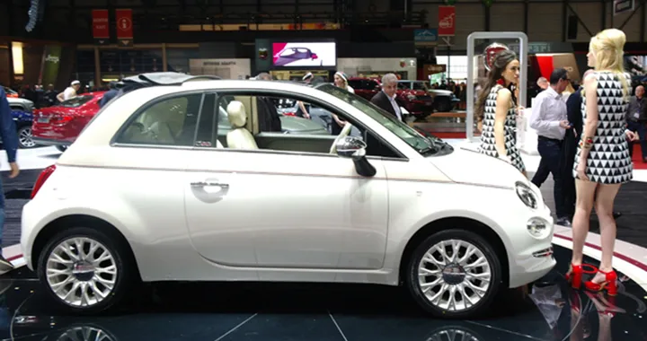 Fiat 500, la citycar celebra a Ginevra i suoi 60 anni