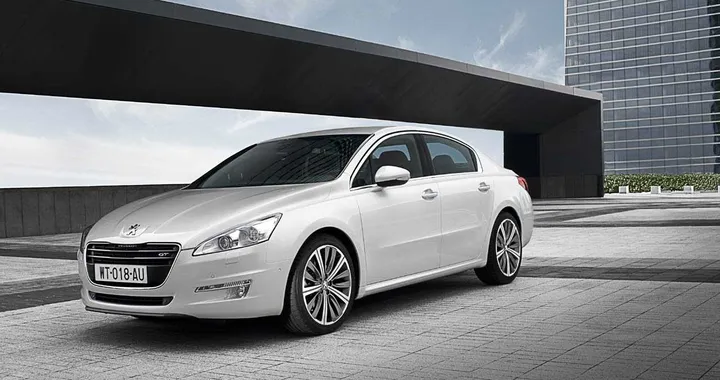 Peugeot 508 eletta veicolo Avis 2012 in Francia