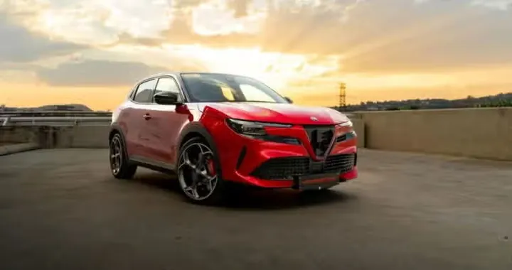 Alfa Romeo Junior: 70.000 ordini e debutto internazionale