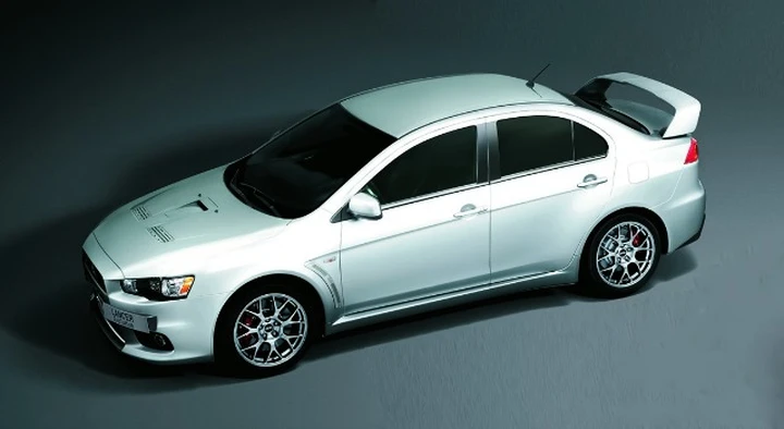 Mitsubishi Lancer Evo X FQ-440 MR: solo per il Regno Unito