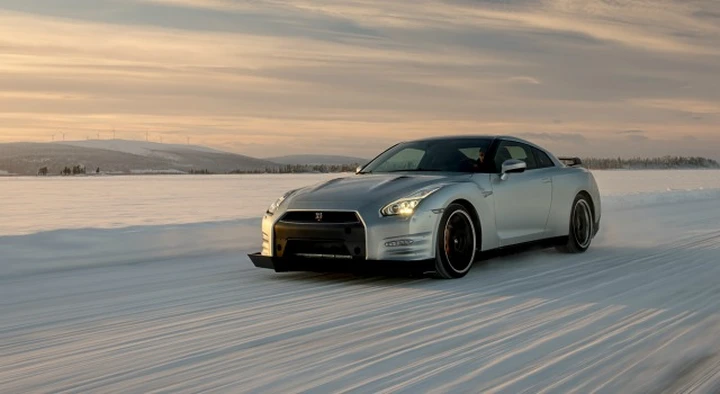 Nissan GT-R 45th anniversary e altre novità per il 2015