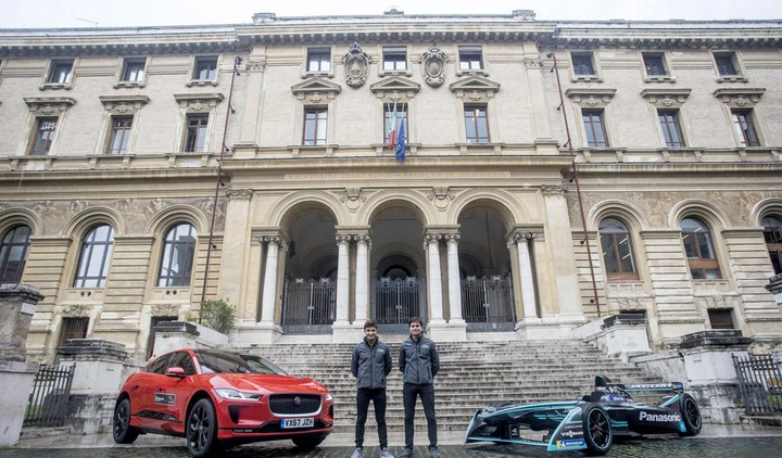 Jaguar E-Future Academy: la mobilità elettrica entra nelle università italiane
