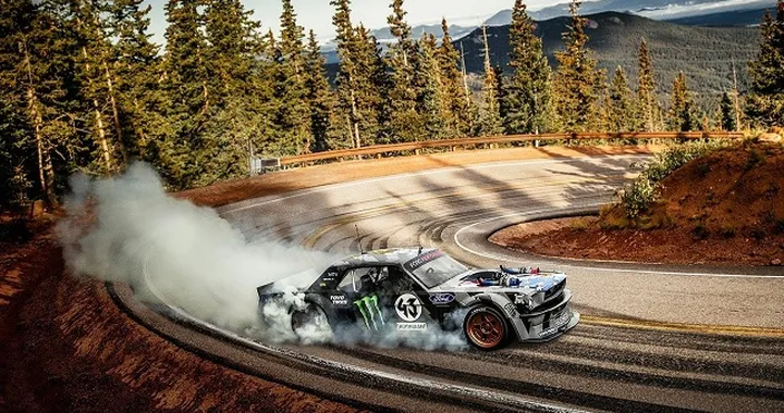 Climbkhana: l’ultima follia di Ken Block sulla Mustang da 1.400 CV