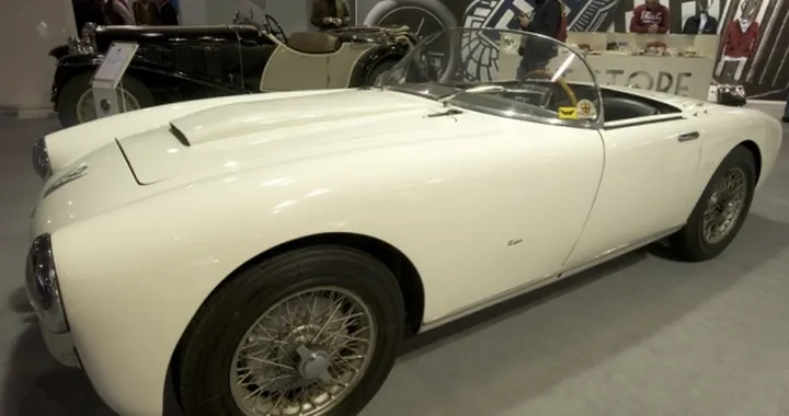 Auto d'epoca in fiera a Padova