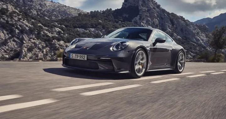Porsche 911 GT3 Touring: caratteristiche, dotazioni e prezzo