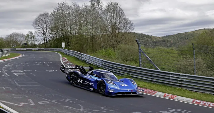 Volkswagen ID.R: alla caccia del record al Nurburgring