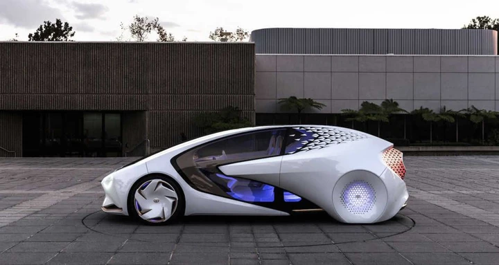 Auto ibride e elettriche: Toyota concede gratuitamente 24mila brevetti
