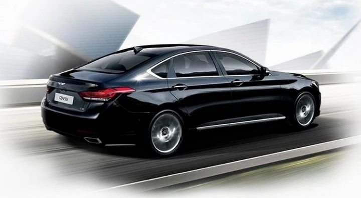 Hyundai Genesis 2013