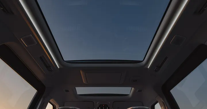 Volvo EM90 avrà un abitacolo spazioso, raffinato e confortevole [TEASER]
