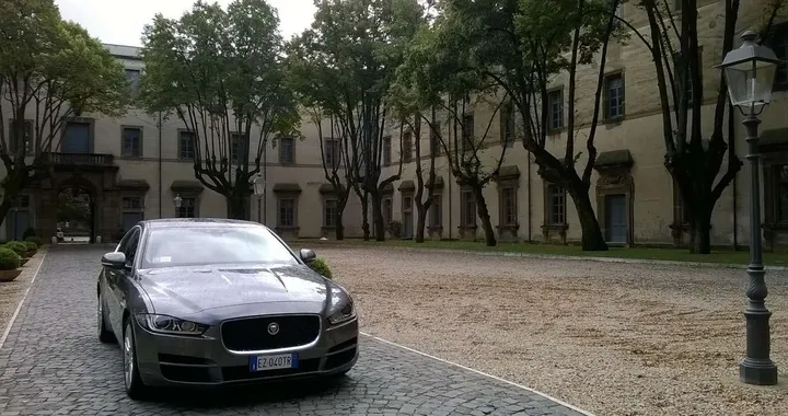 Jaguar XE 2.0d: la prova su strada