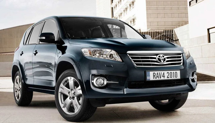 Toyota elettriche: da Tesla una Rav4 e una RX