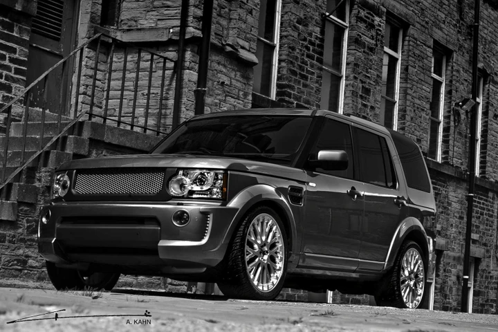 Land Rover Discovery 4 by Project Kahn