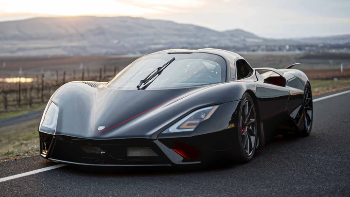 SSC Tuatara: la hypercar da 1750 CV si mostra in video