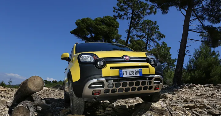 Fiat Panda Cross: prezzo da 19.460 euro