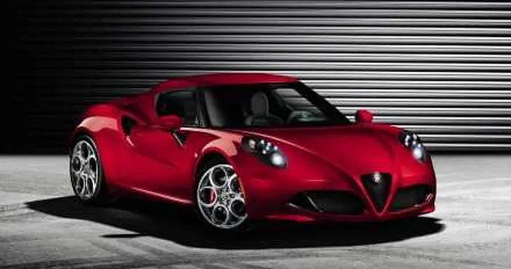 Alfa Romeo 4C in anteprima al Salone di Ginevra 2013
