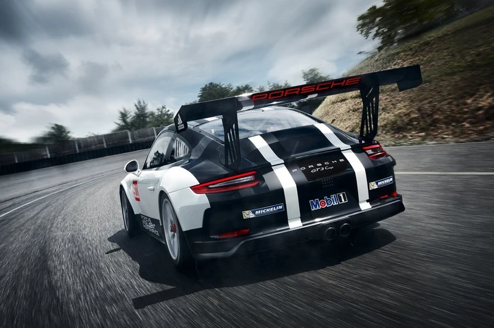 Porsche 911 GT3 Cup MY 2017: immagini ufficiali