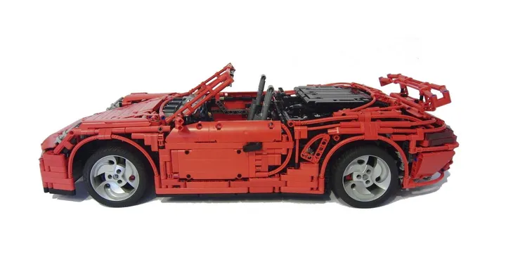 Porsche 911 Turbo Cabriolet con mattoncini Lego