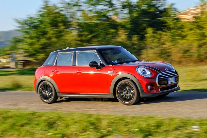 MINI Cooper D 5 porte Hype: la prova su strada