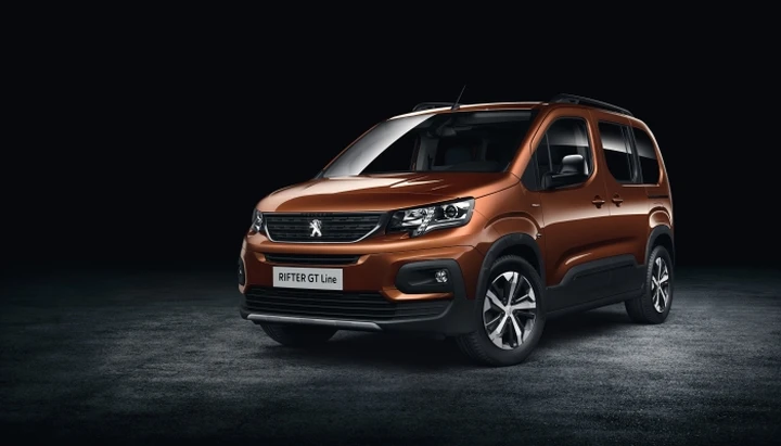 Peugeot Rifter, il benzina PureTech 130 sposa l’automatico EAT8